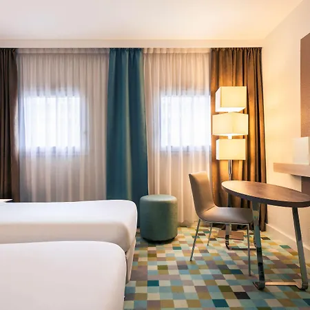 Mercure Marne-la-vallee St Georges Hotel 4*
